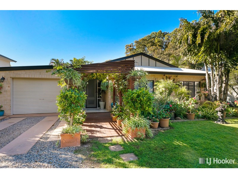 19 Moonah Street, Coochiemudlo Island QLD 4184