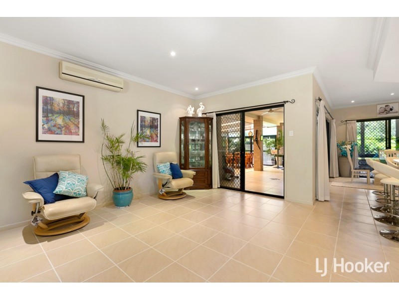 19 Moonah Street, Coochiemudlo Island QLD 4184