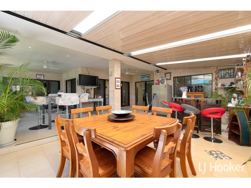 19 Moonah Street, Coochiemudlo Island QLD 4184