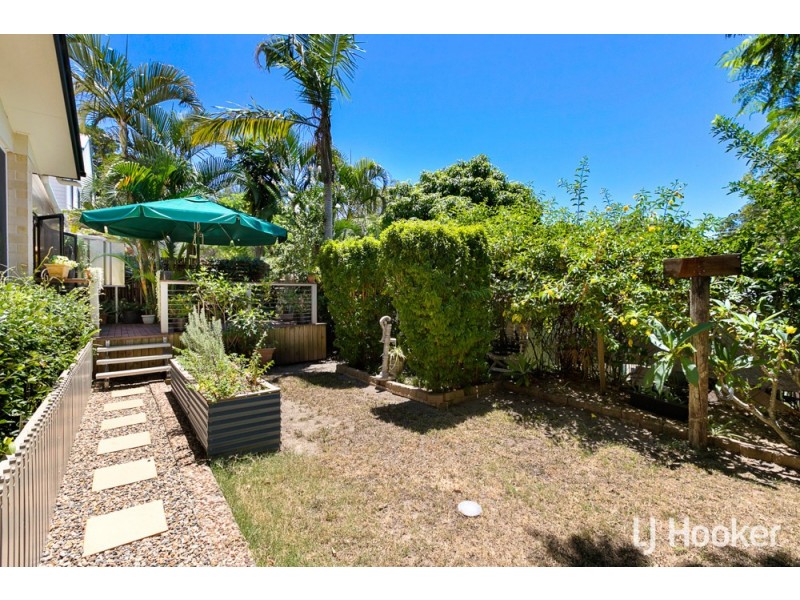 19 Moonah Street, Coochiemudlo Island QLD 4184