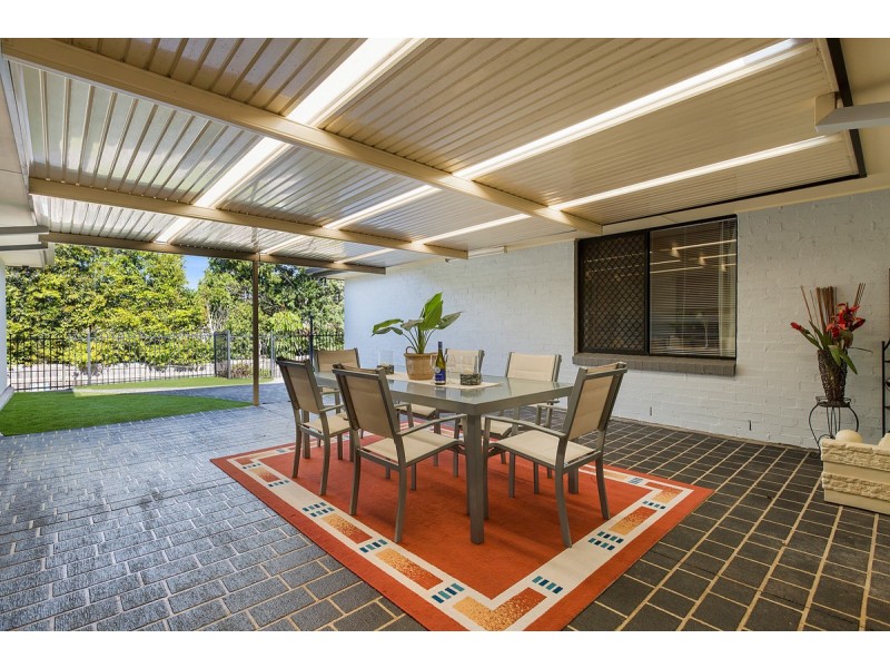 5 Pavetta Court, Redland Bay QLD 4165