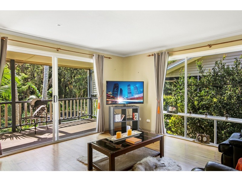 62 Elizabeth Street, Coochiemudlo Island QLD 4184