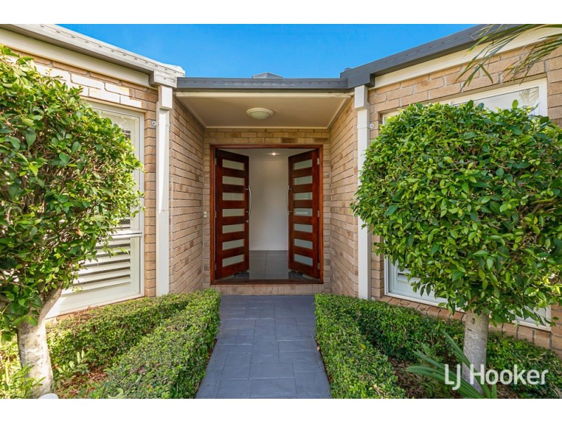 18 Newlands Street, Redland Bay QLD 4165