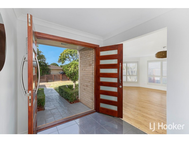 18 Newlands Street, Redland Bay QLD 4165