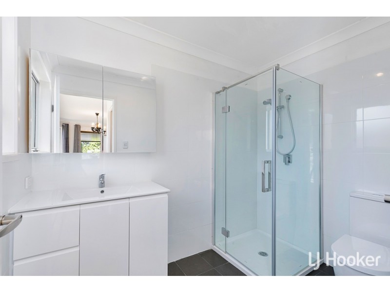 18 Newlands Street, Redland Bay QLD 4165