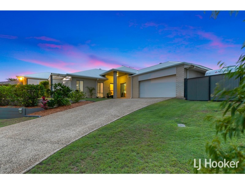 6 Irwin Place, Redland Bay QLD 4165