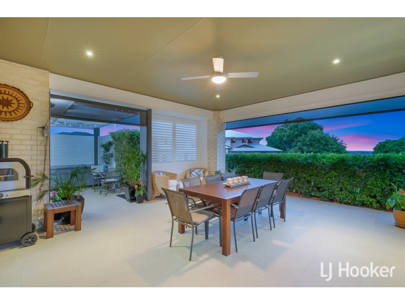 6 Irwin Place, Redland Bay QLD 4165