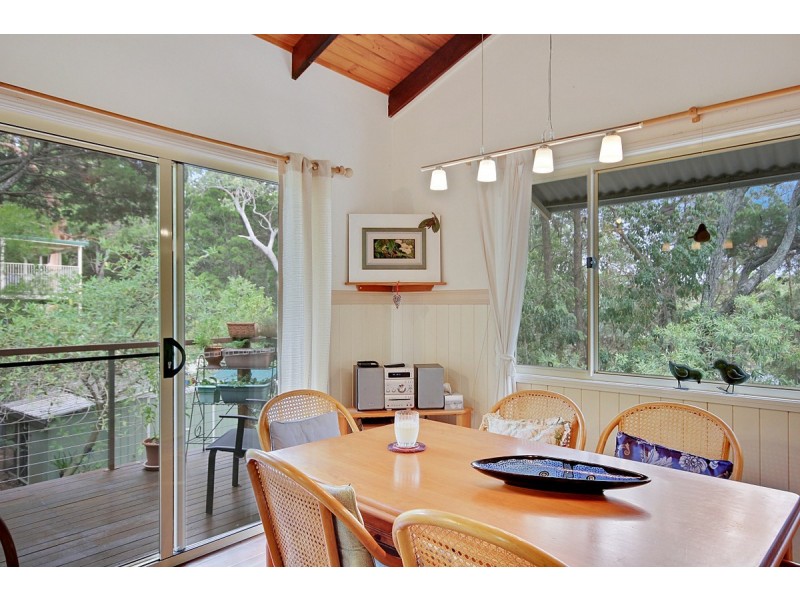 31-33 James Street, Coochiemudlo Island QLD 4184