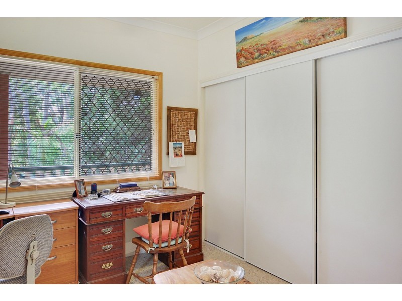 31-33 James Street, Coochiemudlo Island QLD 4184