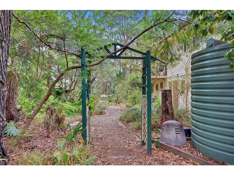 31-33 James Street, Coochiemudlo Island QLD 4184