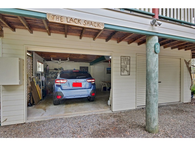 31-33 James Street, Coochiemudlo Island QLD 4184