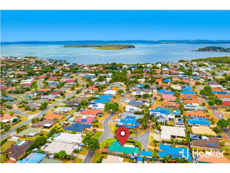 50 Seaholly Crescent, Victoria Point QLD 4165