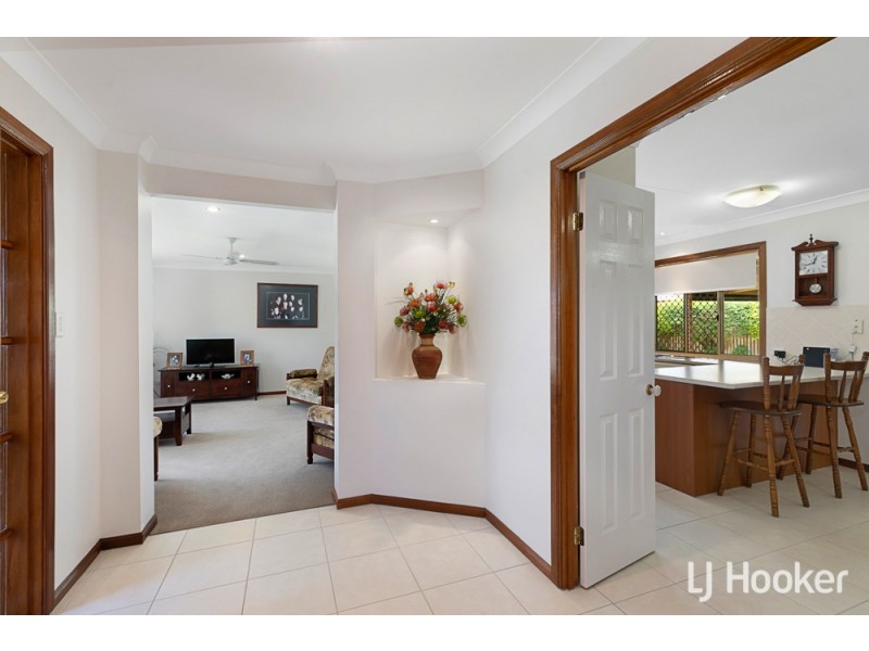 50 Seaholly Crescent, Victoria Point QLD 4165