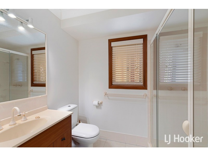 50 Seaholly Crescent, Victoria Point QLD 4165