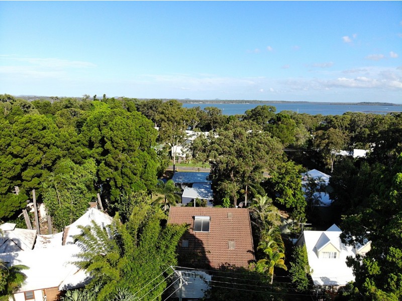 21 Ross Street, Coochiemudlo Island QLD 4184