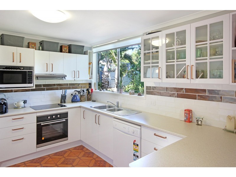 21 Ross Street, Coochiemudlo Island QLD 4184