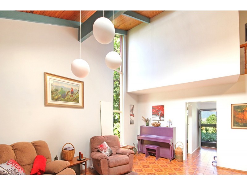21 Ross Street, Coochiemudlo Island QLD 4184