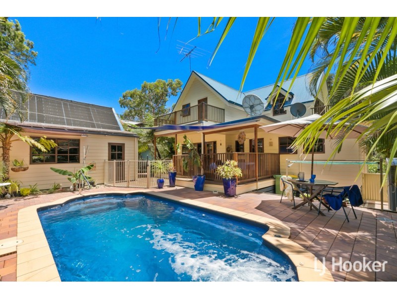 8 Flinders Street, Coochiemudlo Island QLD 4184