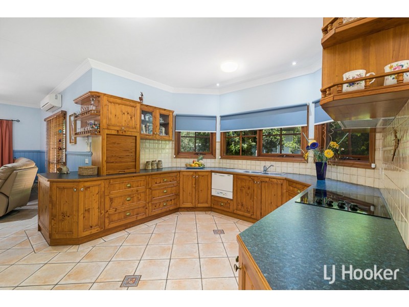 8 Flinders Street, Coochiemudlo Island QLD 4184