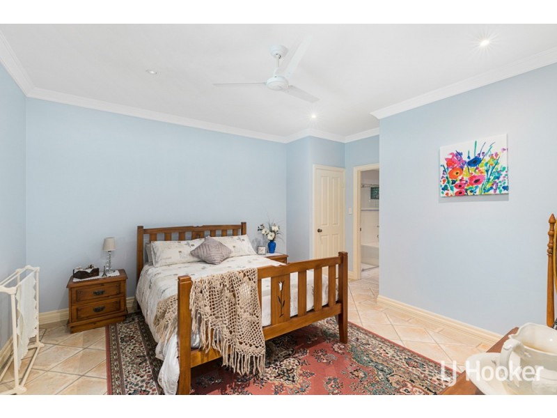 8 Flinders Street, Coochiemudlo Island QLD 4184