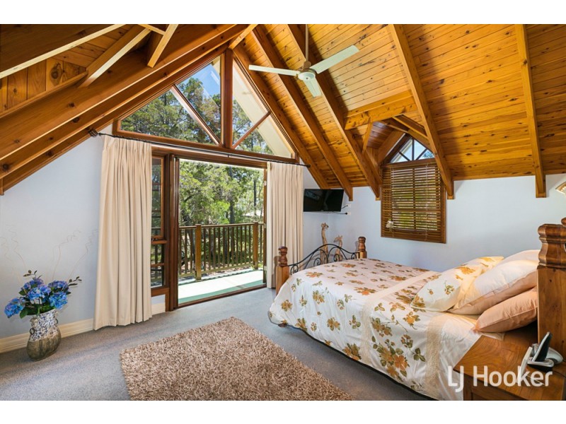 8 Flinders Street, Coochiemudlo Island QLD 4184