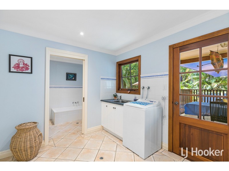 8 Flinders Street, Coochiemudlo Island QLD 4184