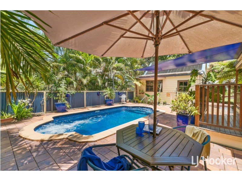 8 Flinders Street, Coochiemudlo Island QLD 4184