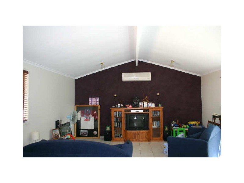56 Cavell Road, Birkdale QLD 4159