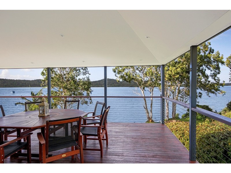 6 Emerson Street, Russell Island QLD 4184
