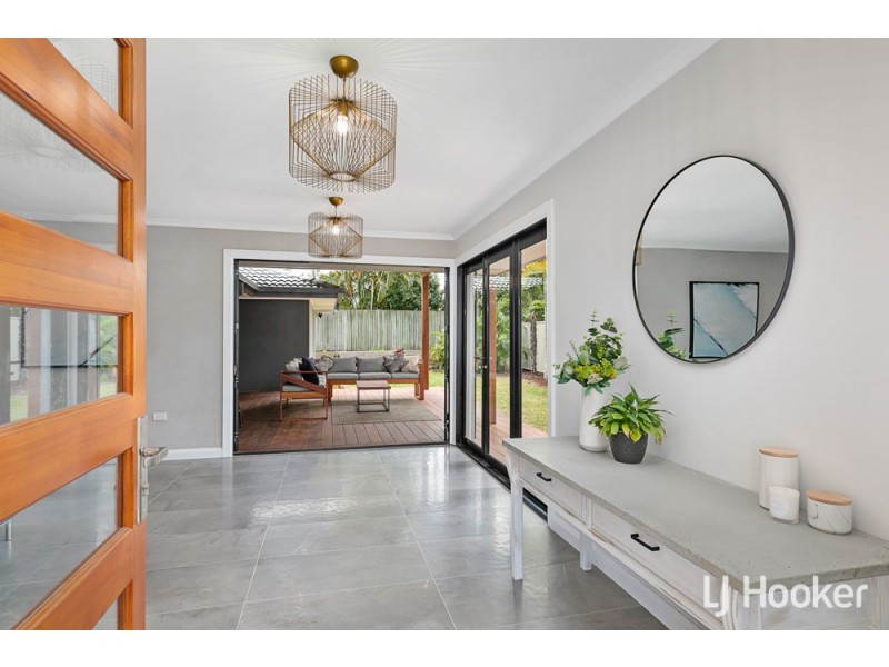 12 Riverton Drive, Wellington Point QLD 4160