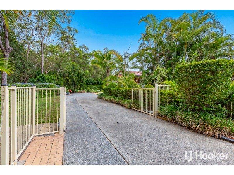 4 Carolyn Place, Redland Bay QLD 4165