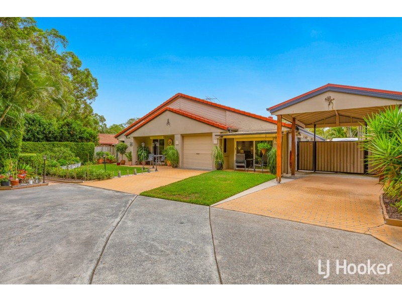 4 Carolyn Place, Redland Bay QLD 4165