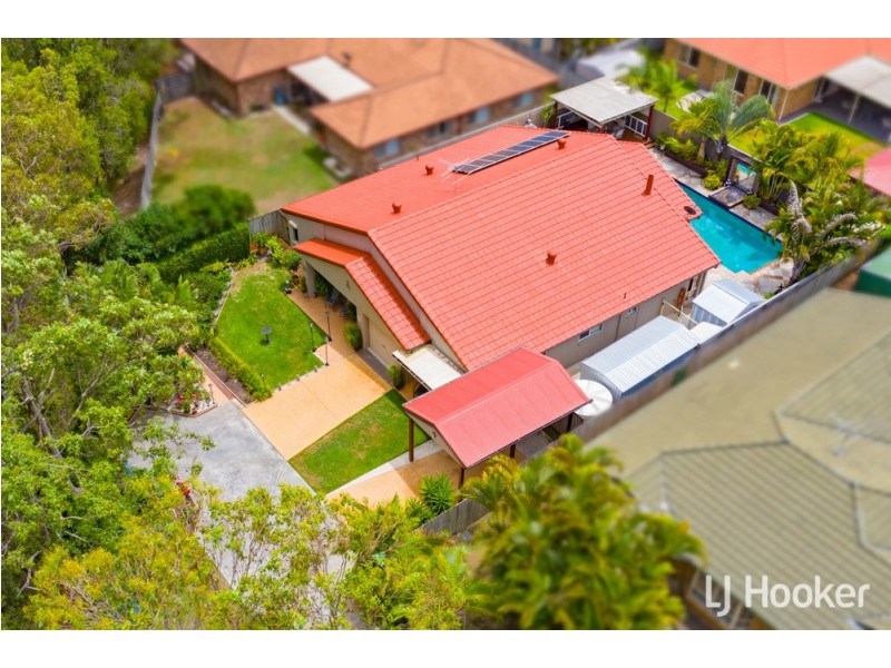 4 Carolyn Place, Redland Bay QLD 4165