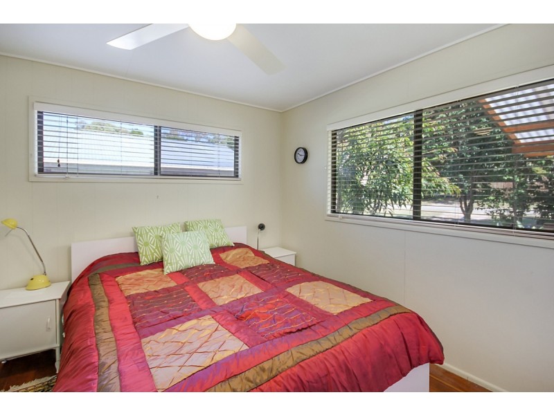 7 Orange Grove Street, Coochiemudlo Island QLD 4184