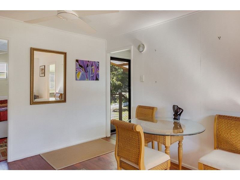 7 Orange Grove Street, Coochiemudlo Island QLD 4184