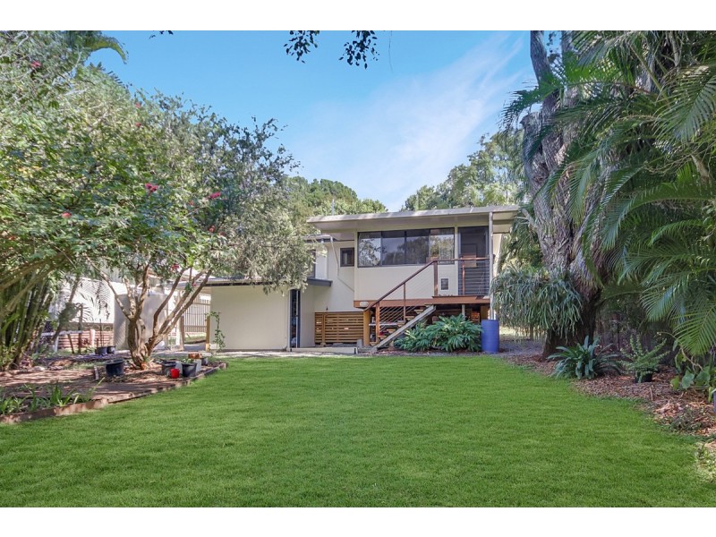 7 Orange Grove Street, Coochiemudlo Island QLD 4184