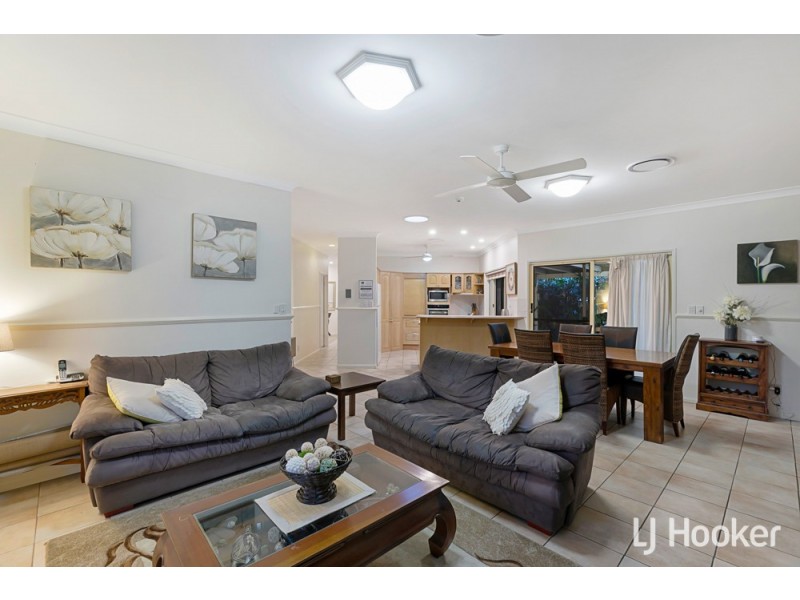 86 Dorsal Drive, Birkdale QLD 4159