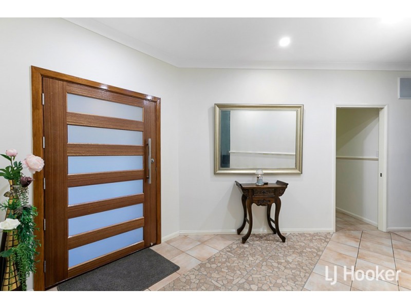 86 Dorsal Drive, Birkdale QLD 4159