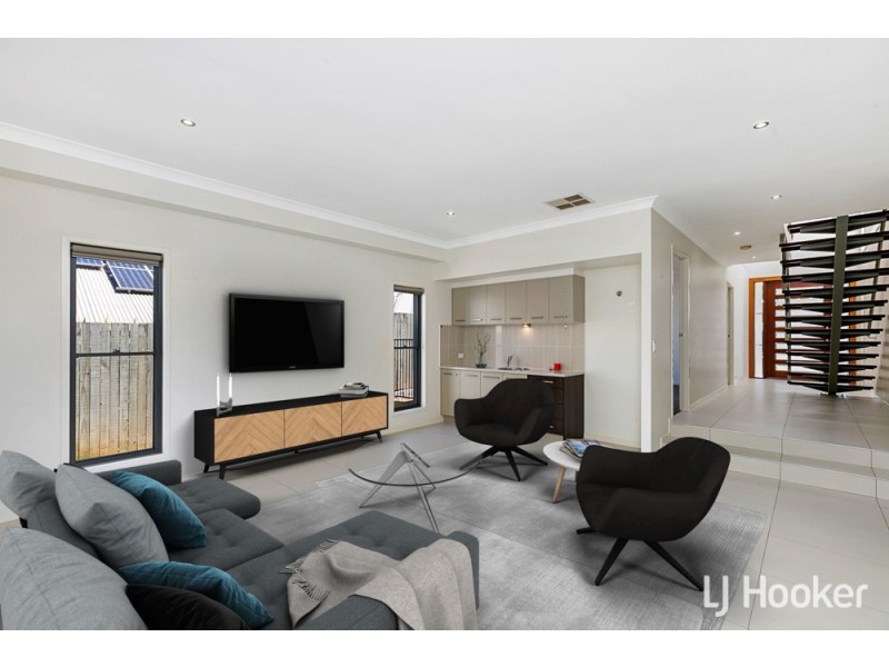 35 Cypress Street, Redland Bay QLD 4165