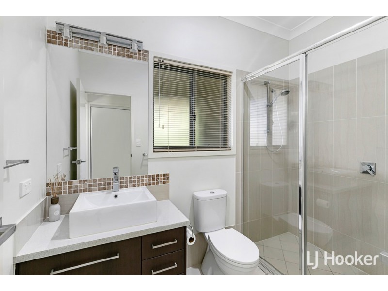 35 Cypress Street, Redland Bay QLD 4165