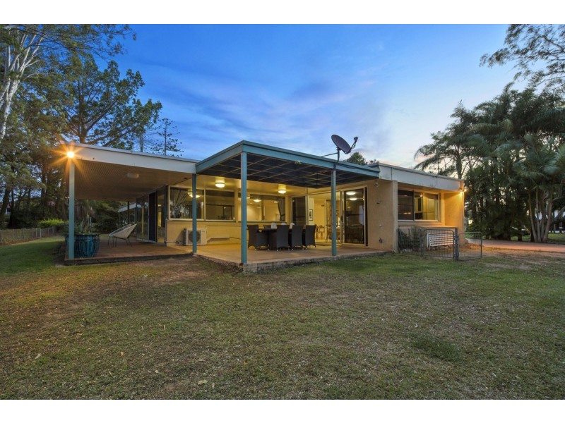 90-94 Broadwater Terrace, Redland Bay QLD 4165