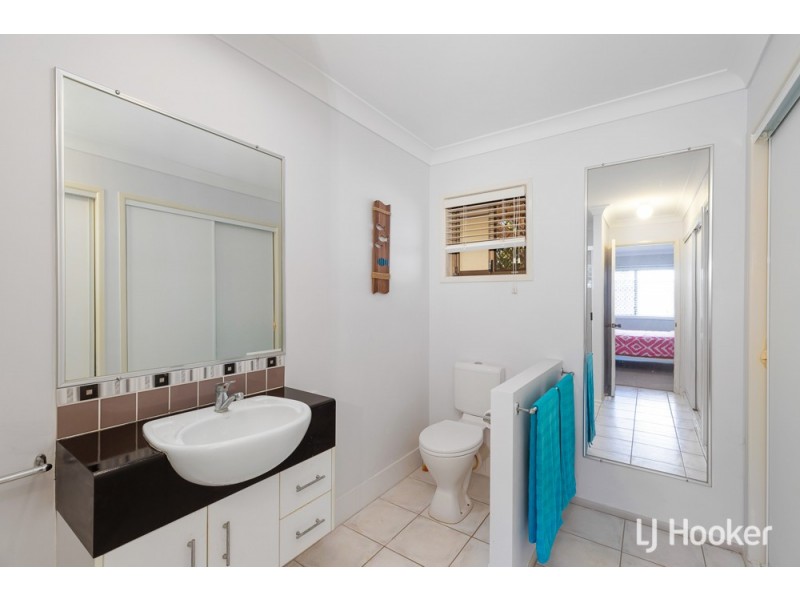 50 Main Street, Redland Bay QLD 4165