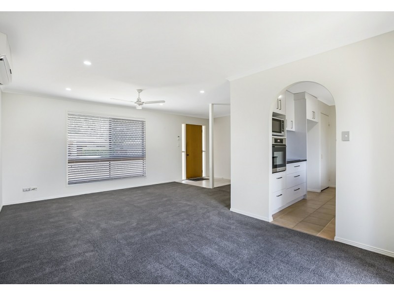 1 Tea Tree Court, Victoria Point QLD 4165