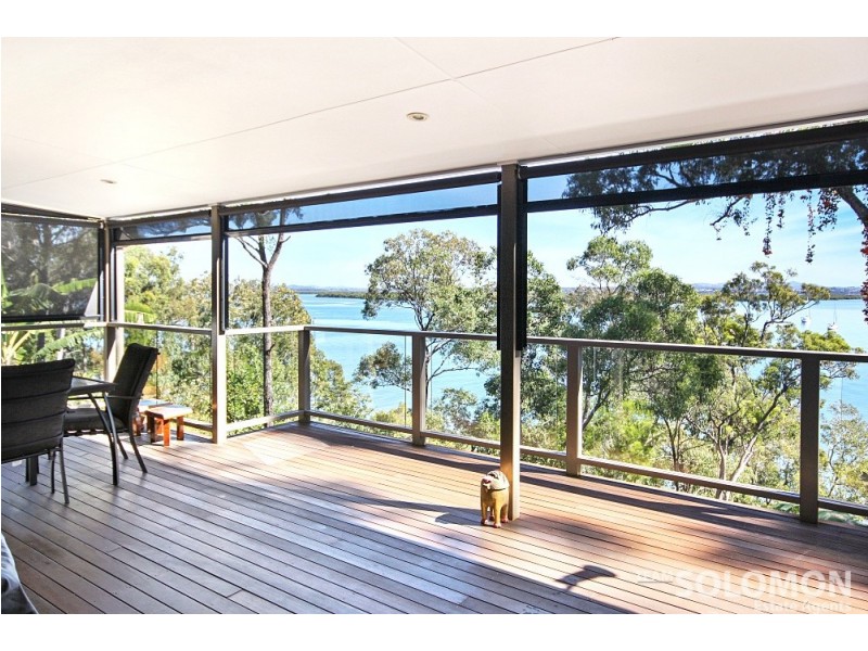 21 Cliff Terrace, Macleay Island QLD 4184