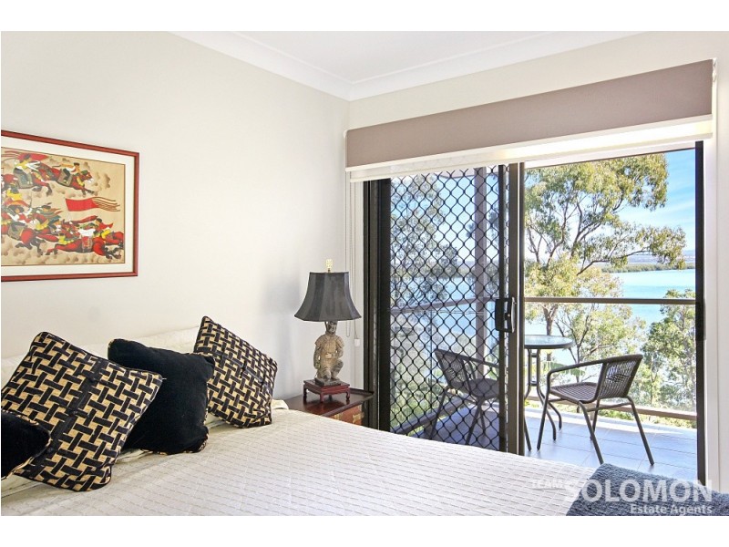 21 Cliff Terrace, Macleay Island QLD 4184