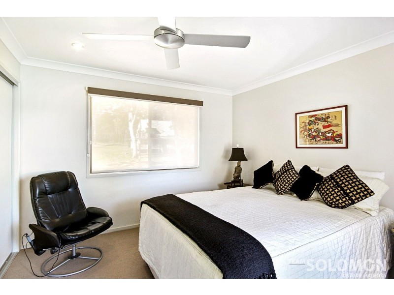 21 Cliff Terrace, Macleay Island QLD 4184