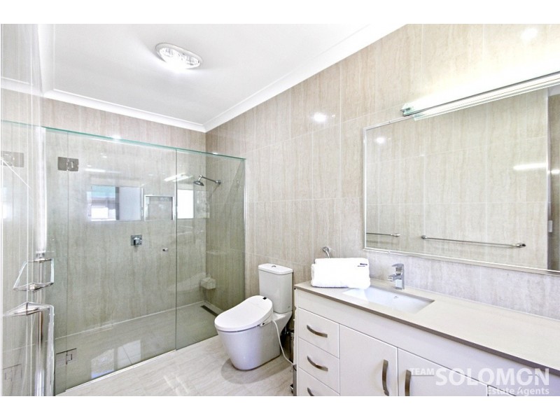 21 Cliff Terrace, Macleay Island QLD 4184