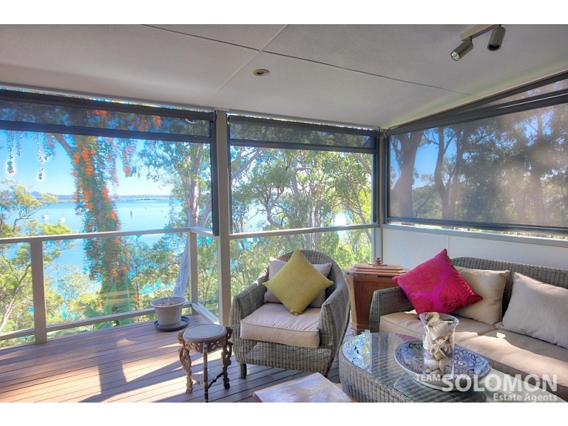 21 Cliff Terrace, Macleay Island QLD 4184