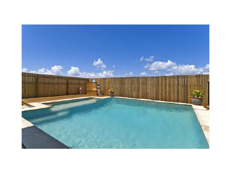 15 Pontiac Street, Thornlands QLD 4164