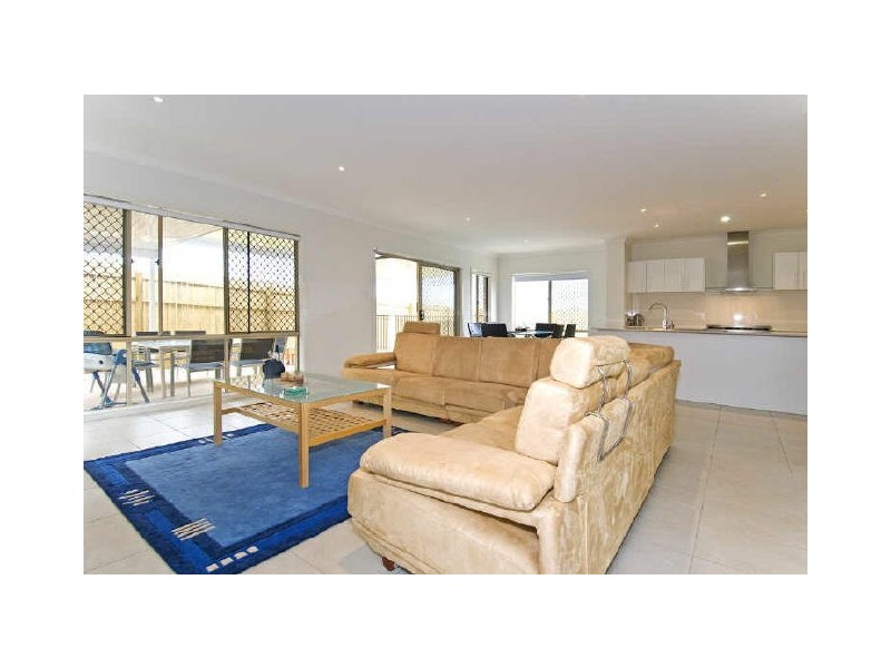 15 Pontiac Street, Thornlands QLD 4164